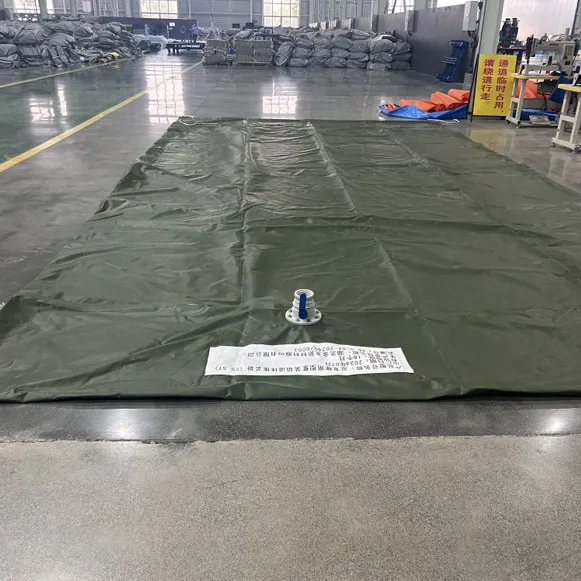 collapsible liquid tank design