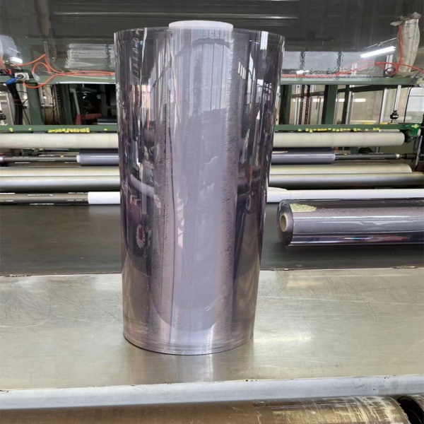 detailed-images-of-clear-pvc-tablecloth-roll02.jpg