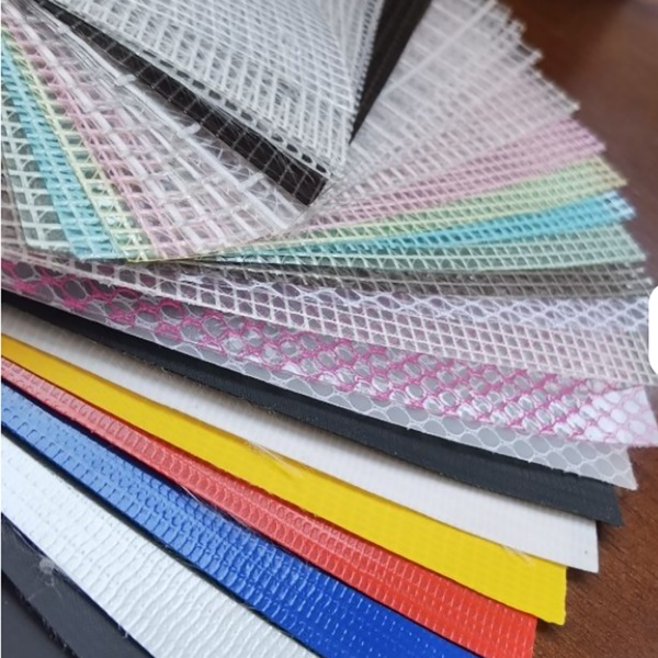 detailed-images-of-transparent-pvc-fabric-roll-material01.jpg